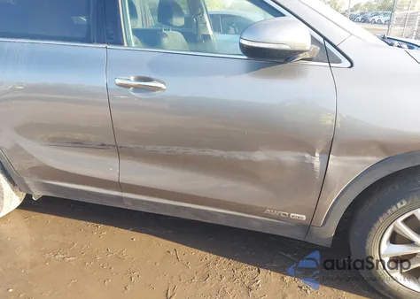 2017 Kia Sorento Lx z USA, uszkodzony, nr VIN 5XYPGDA52HG203196